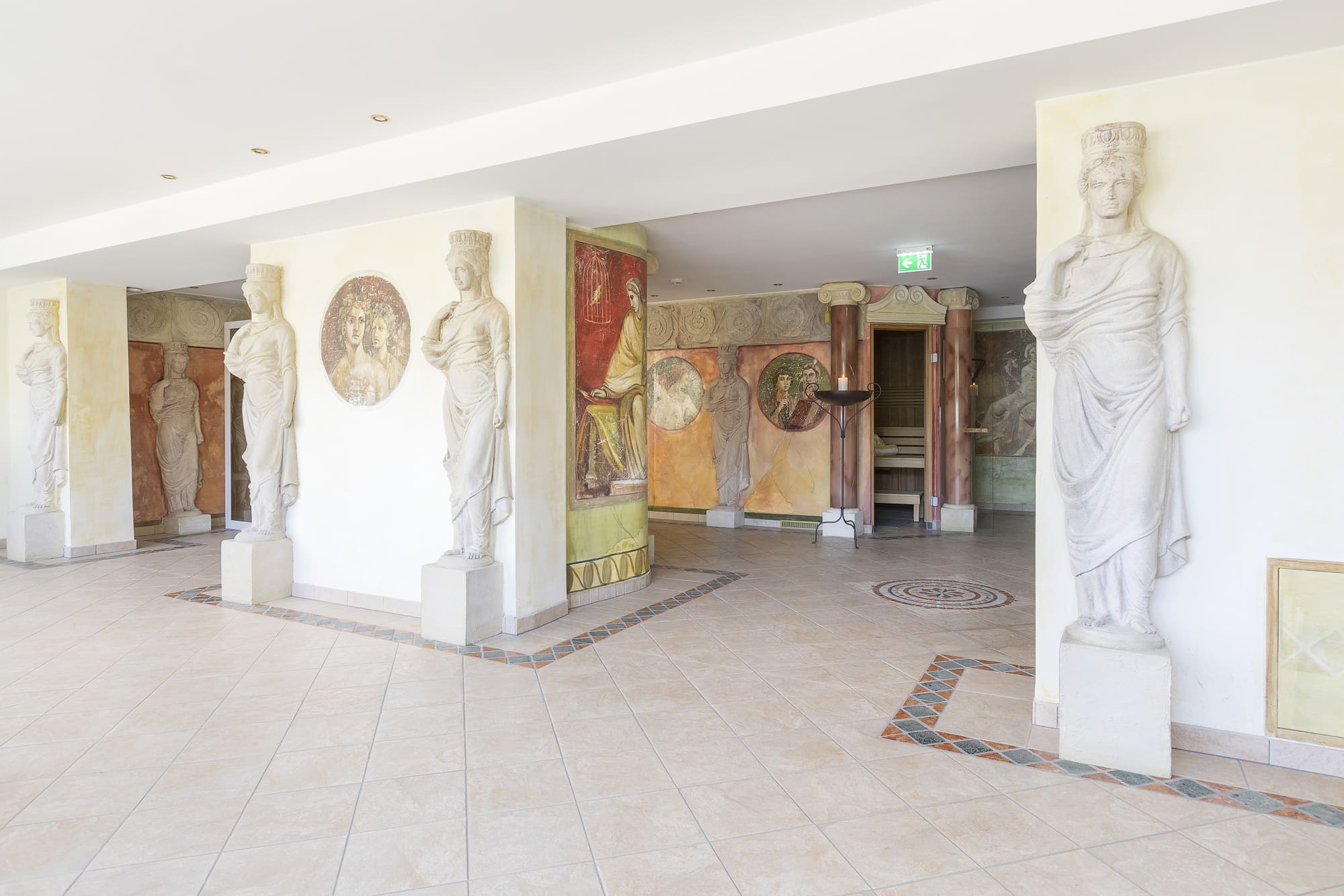 Wellnesslandschaft - Marienhof, Hotel in Velden am Wörthersee